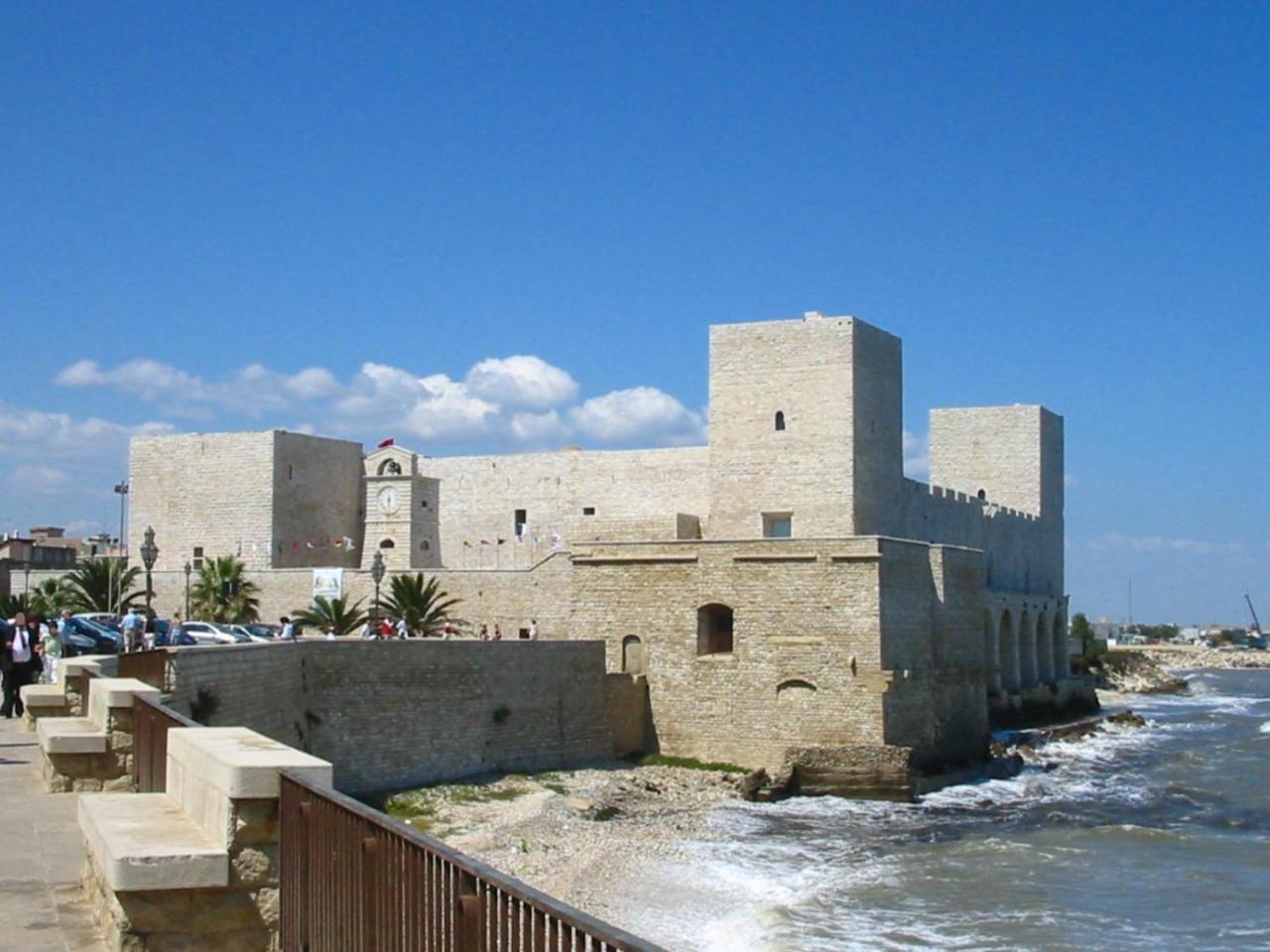 I Colori Della Puglia Rooms Trani Exteriör bild