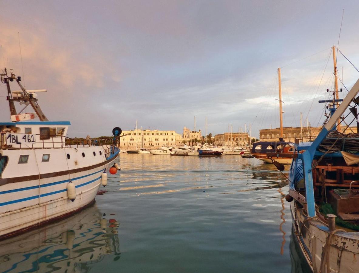 I Colori Della Puglia Rooms Trani Exteriör bild